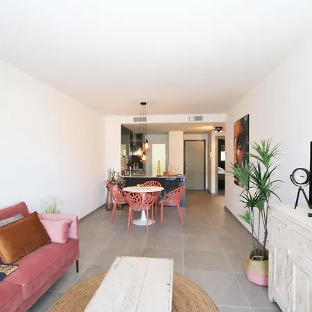 Premium @ Flamenca Village With Pool View Vde-137 Apartment